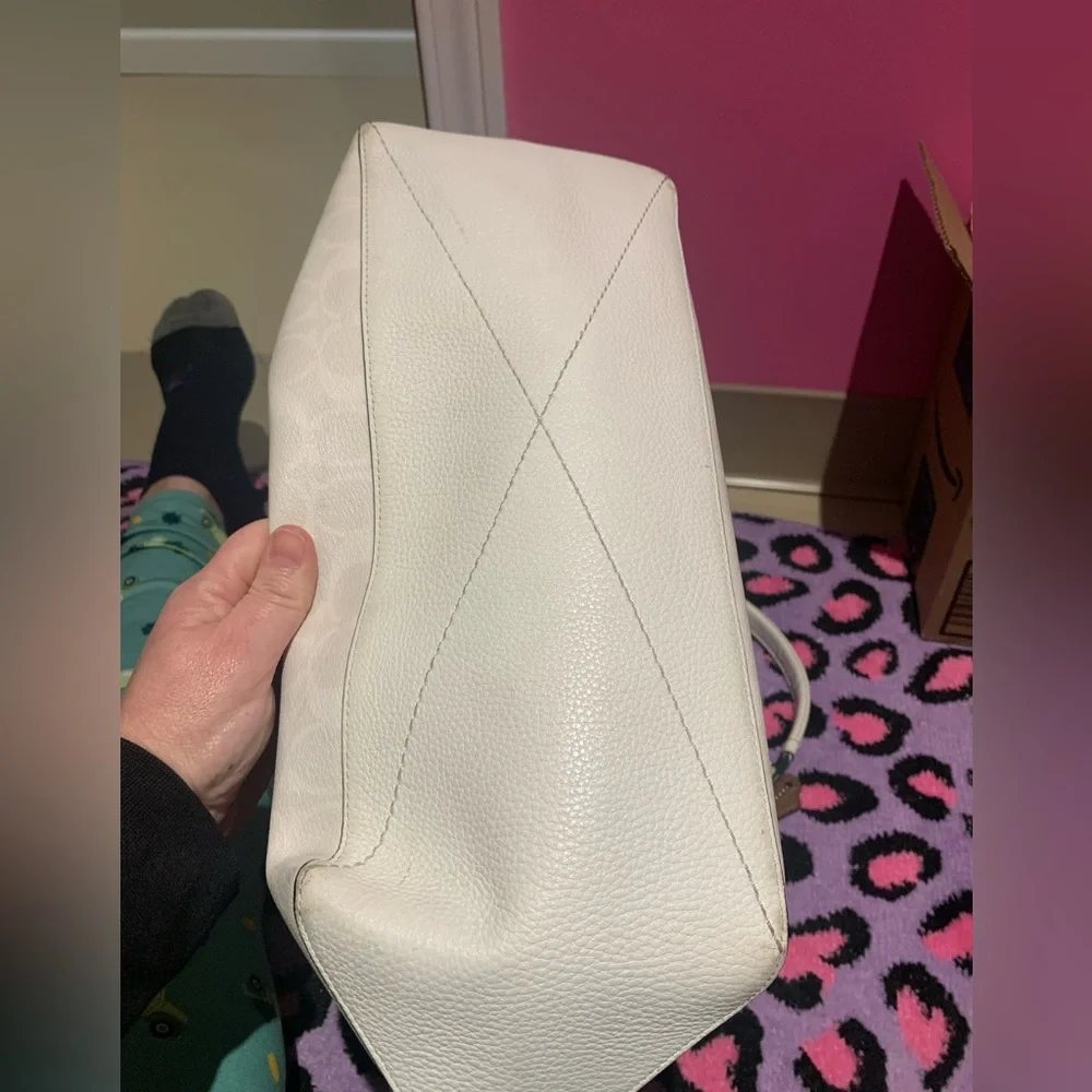 Coach x Marvel Jes Tote in Signature Canvas with Patches - Picture 16 of 16